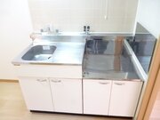 タウンハウス3番館外観・部屋 (4)