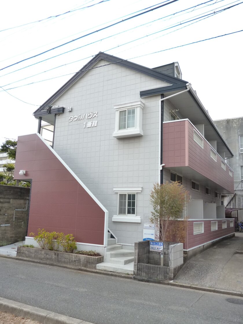 タウンハウス1番館外観・部屋 (1)
